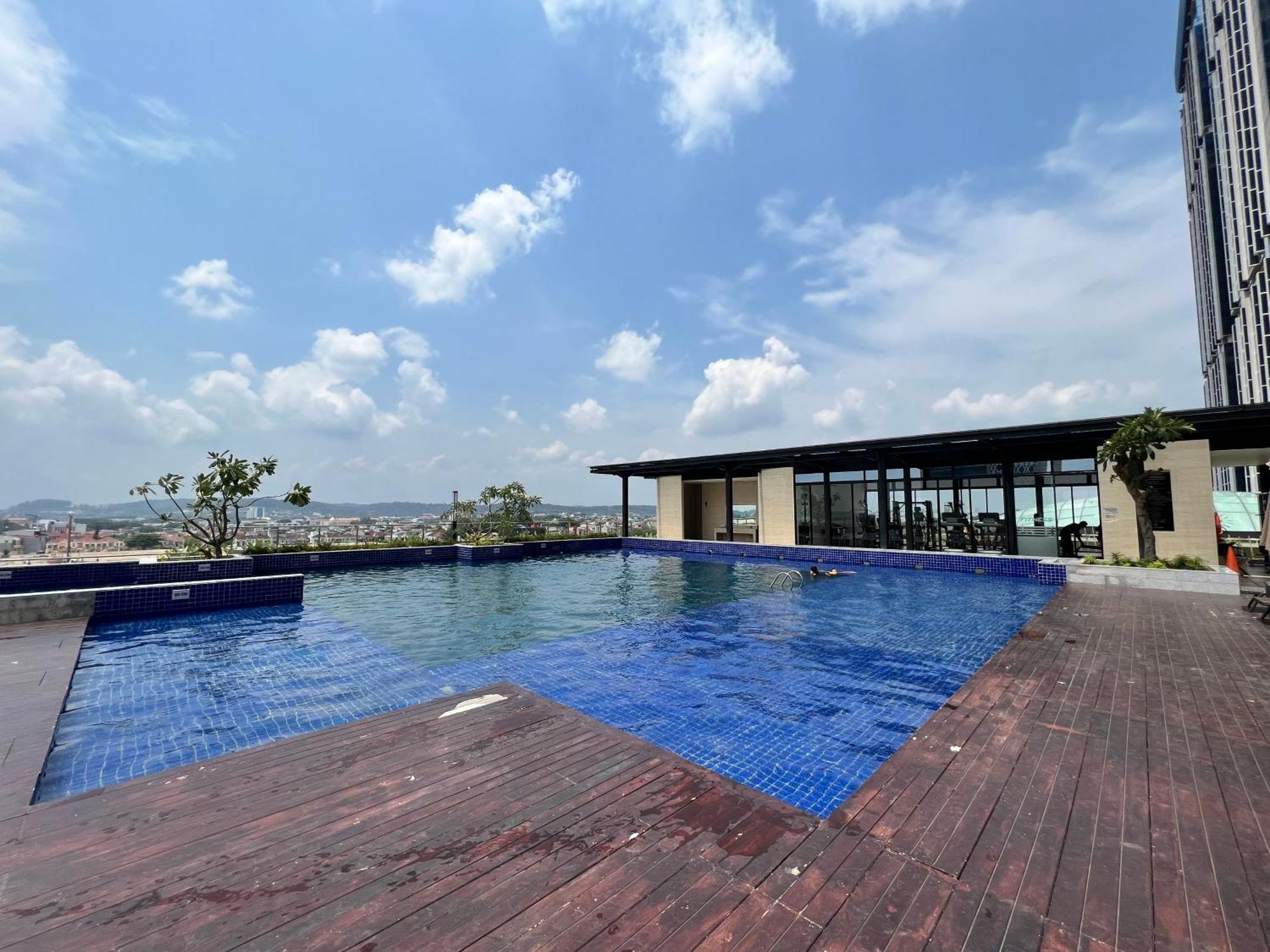 Pangsapuri Luxurious Modern Pollux Meisterstadt Batam